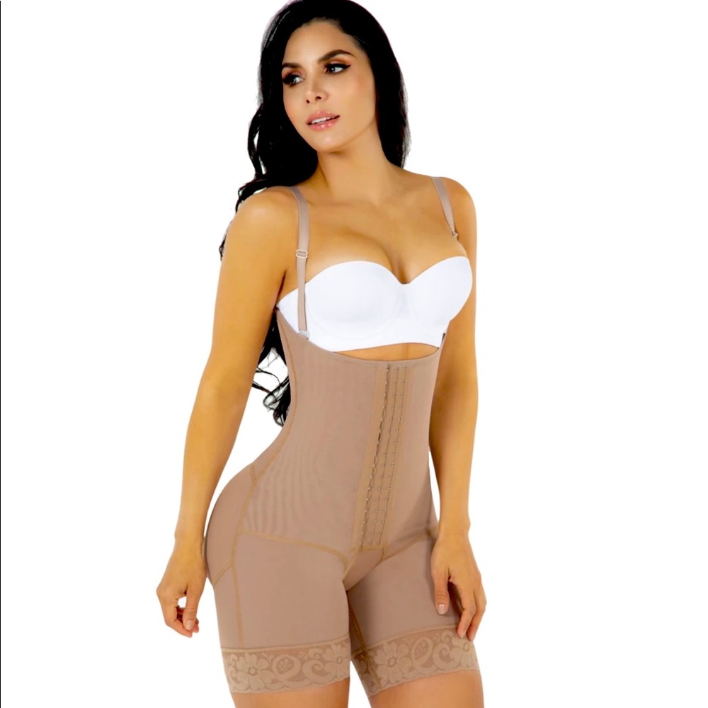 Jackie London Ref.2010 3 hook Shapewear